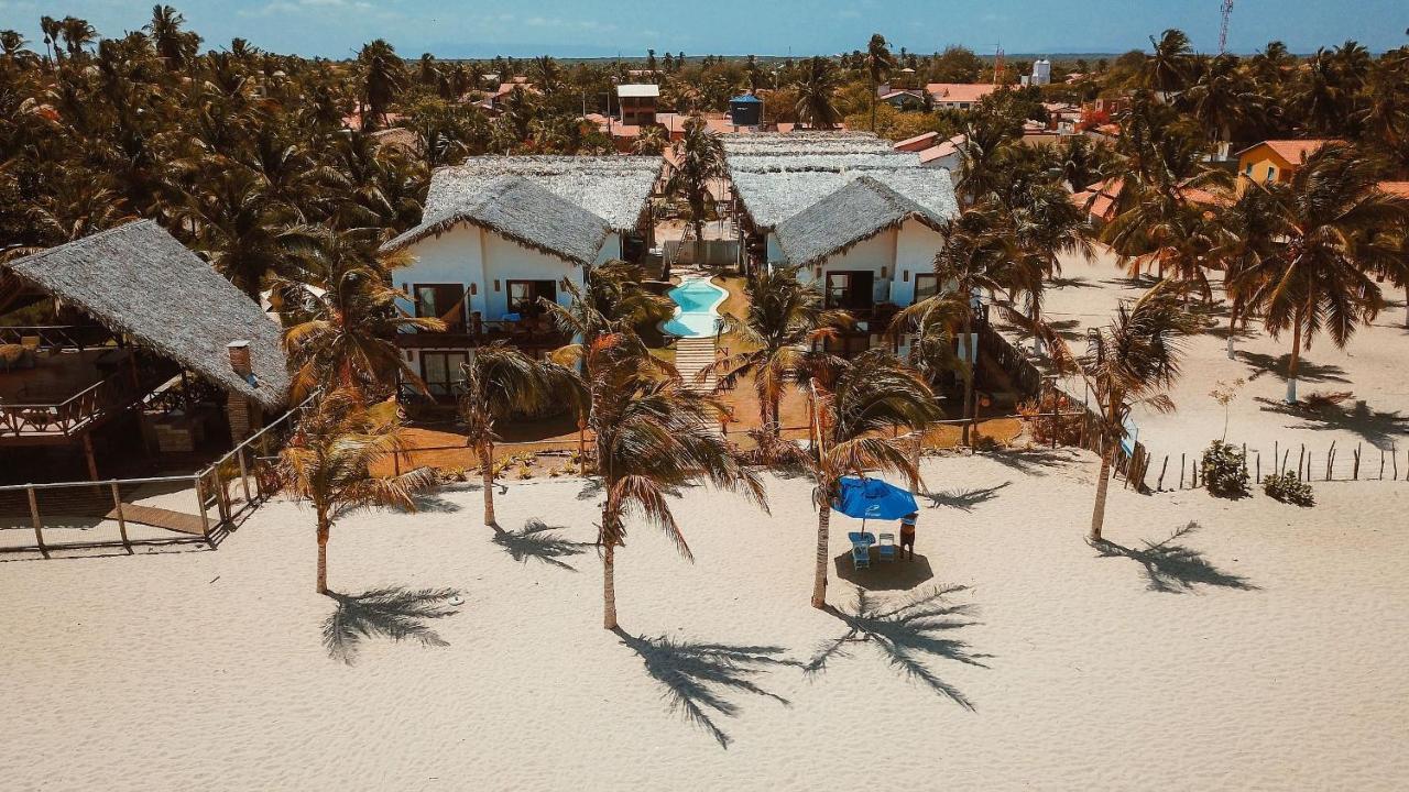 Ap. Peixe Boi Pe Na Areia Com Vista Frontal E Total Para O Mar 巴拉格兰德 外观 照片