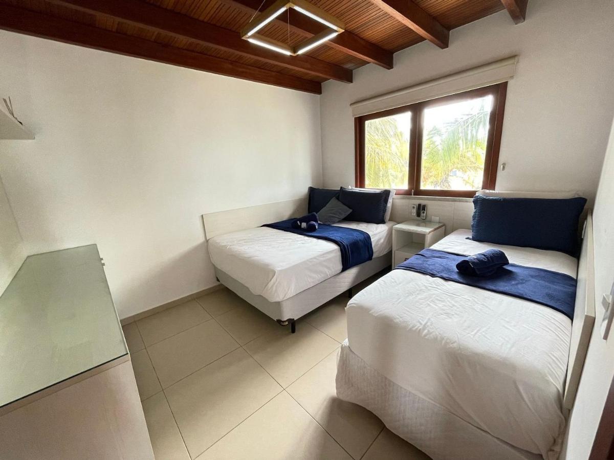 Ap. Peixe Boi Pe Na Areia Com Vista Frontal E Total Para O Mar 巴拉格兰德 外观 照片