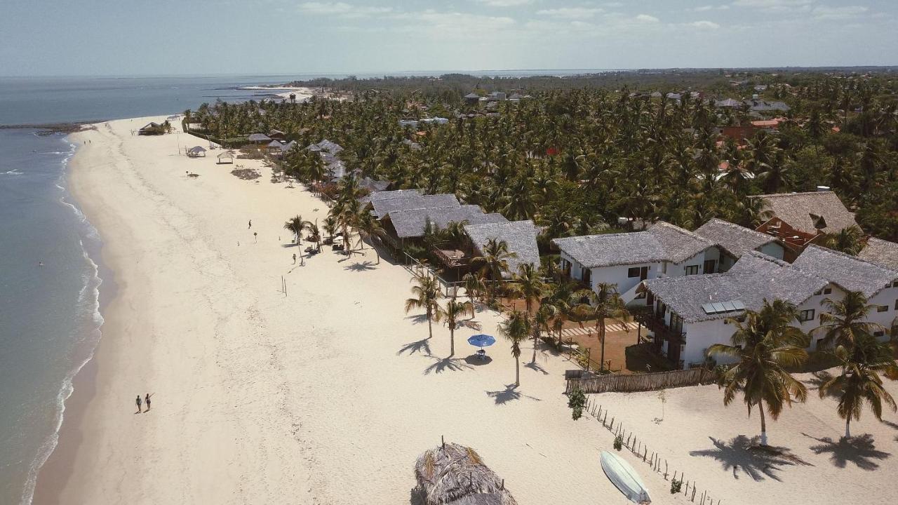 Ap. Peixe Boi Pe Na Areia Com Vista Frontal E Total Para O Mar 巴拉格兰德 外观 照片