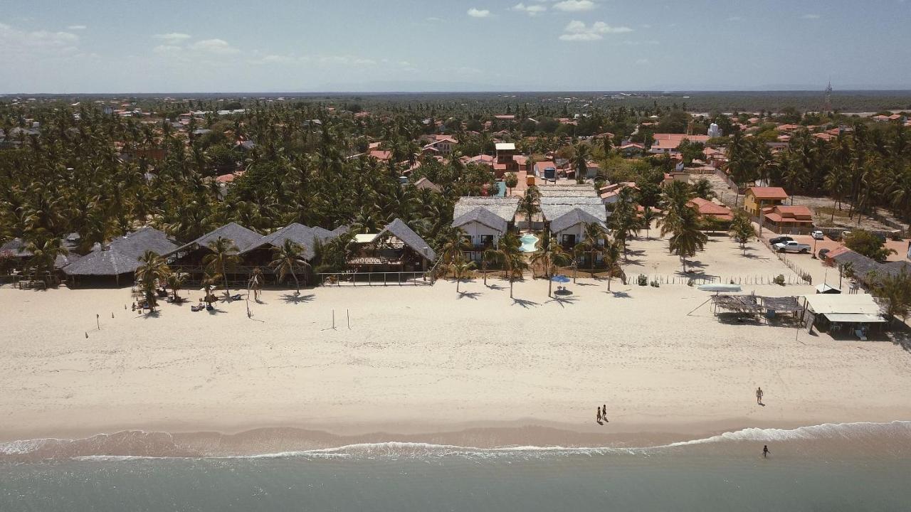 Ap. Peixe Boi Pe Na Areia Com Vista Frontal E Total Para O Mar 巴拉格兰德 外观 照片