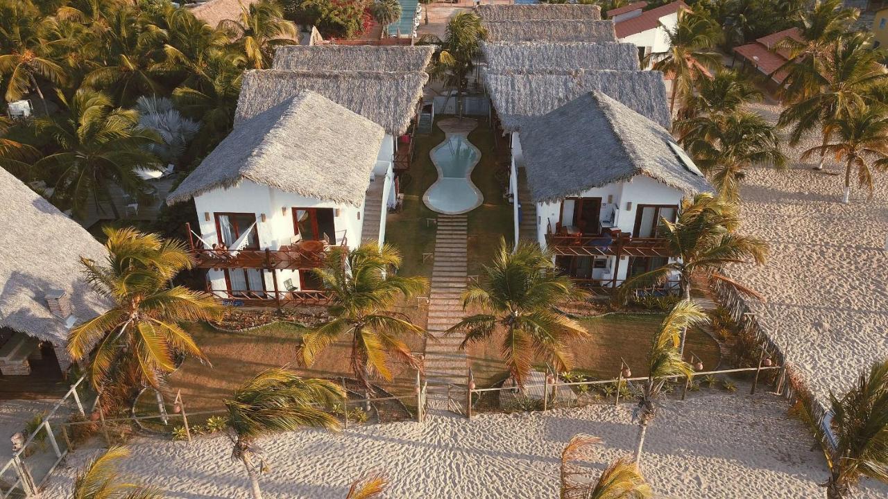 Ap. Peixe Boi Pe Na Areia Com Vista Frontal E Total Para O Mar 巴拉格兰德 外观 照片